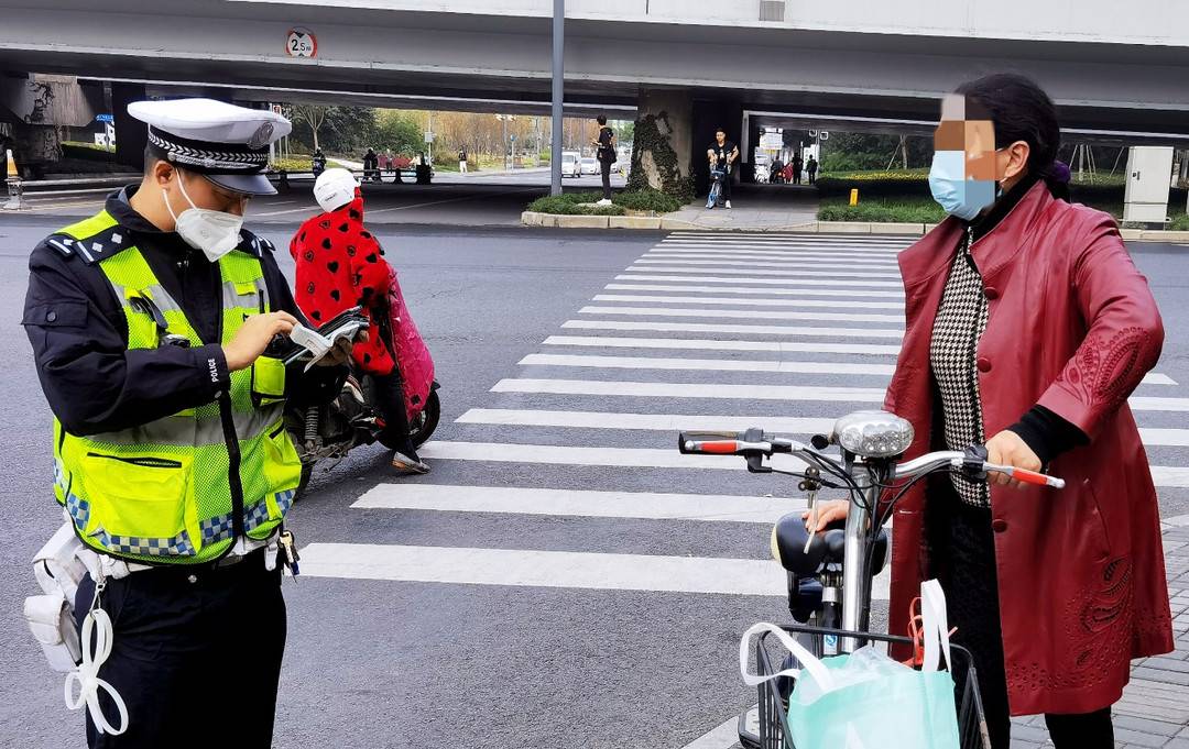 逆行怎么扣分和罚款？详解交通违章处罚规定及应对策略