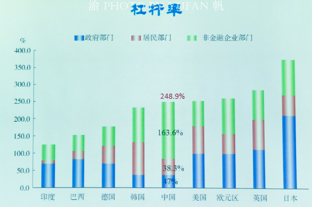 重庆百货股票最新消息：深度解读投资价值与潜在风险