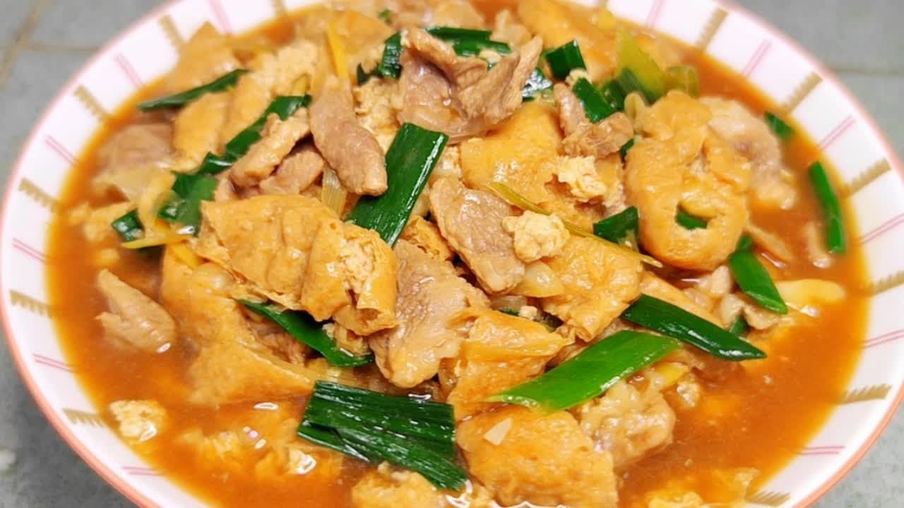 油豆腐怎么炒？解锁多种烹饪技巧，让你成为油豆腐料理大师！