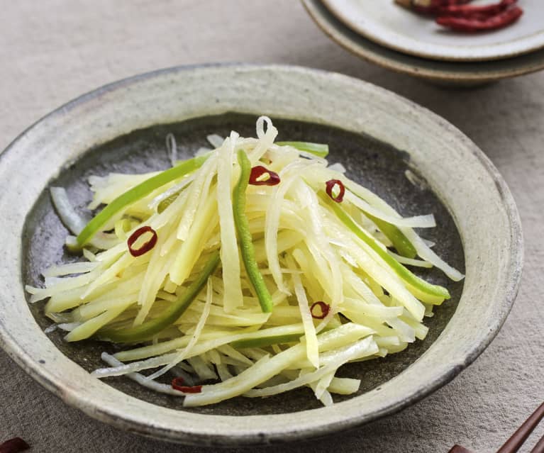 土豆丝做饼怎么做？从食材准备到煎饼技巧的全面指南